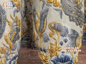 Đôi lộc bình men rạn đắp nổi Phúc Đức Sen Hạc, cao 1m1