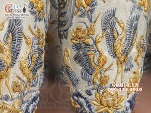 Đôi lộc bình men rạn đắp nổi Phúc Đức Sen Hạc, cao 1m1