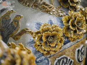 Đôi lộc bình men rạn đắp nổi Phúc Lộc Thọ Công kênh, cao 1m55