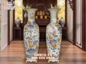 Đôi lộc bình men rạn đắp nổi Sen Phú Quý, cao 1m4