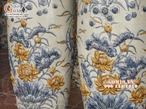 Đôi lộc bình men rạn đắp nổi Sen Phú Quý, cao 1m4