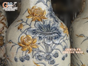 Đôi lộc bình men rạn đắp nổi Sen Phú Quý, cao 1m4