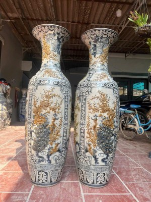 Đôi lộc bình men rạn đắp nổi tứ cảnh, cao 1m40