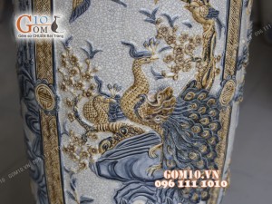 Đôi lộc bình men rạn đắp nổi Tứ Cảnh, cao 1m53