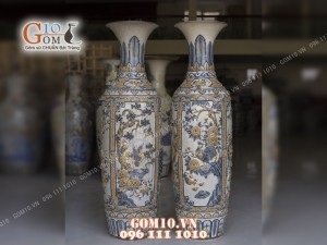 Đôi lộc bình men rạn đắp nổi Tứ Cảnh, cao 1m53