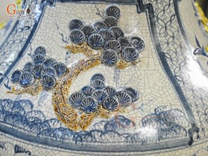 Đôi lộc bình men rạn đắp nổi tứ cảnh Tùng Cúc Trúc Mai vẽ màu, cao 1m70