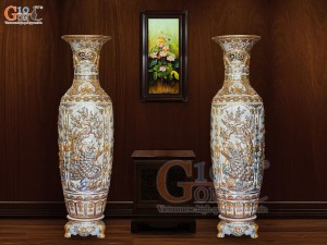 Đôi lộc bình men rạn đắp nổi tứ cảnh Tùng Cúc Trúc Mai vẽ vàng 24k, cao 1m55