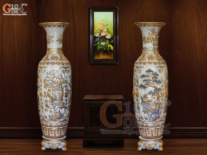 Đôi lộc bình men rạn đắp nổi tứ cảnh Tùng Cúc Trúc Mai vẽ vàng 24k, cao 1m75