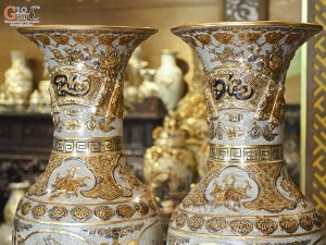 Đôi lộc bình men rạn đắp nổi tứ cảnh Tùng Cúc Trúc Mai vẽ vàng 24k, cao 1m75