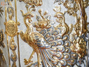 Đôi lộc bình men rạn đắp nổi tứ cảnh Tùng Cúc Trúc Mai vẽ vàng 24k, cao 1m75