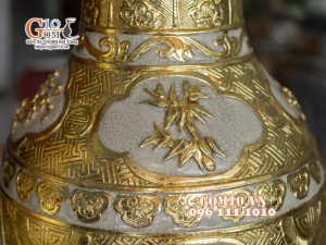 Đôi lộc bình men rạn đắp nổi Dát Vàng, họa tiết Tùng Cúc Trúc Mai cao 1m4