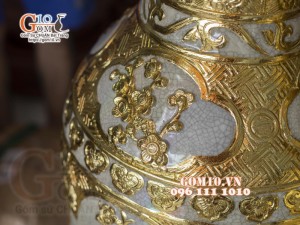 Đôi lộc bình men rạn đắp nổi Dát Vàng, họa tiết Tùng Cúc Trúc Mai cao 1m4