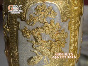 Đôi lộc bình men rạn đắp nổi Dát Vàng, họa tiết Tùng Cúc Trúc Mai cao 1m4