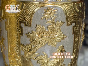 Đôi lộc bình men rạn đắp nổi Dát Vàng, họa tiết Tùng Cúc Trúc Mai cao 1m4