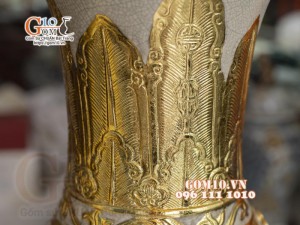 Đôi lộc bình men rạn đắp nổi Dát Vàng, họa tiết Tùng Cúc Trúc Mai cao 1m4