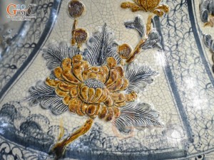 Đôi lộc bình men rạn đắp nổi Tùng Cúc Trúc Mai, cao 1m30 (Bổ khung vẽ)