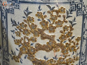 Đôi lộc bình men rạn đắp nổi Tùng Cúc Trúc Mai, cao 1m30 (Bổ khung vẽ)