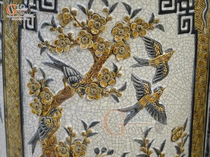 Đôi lộc bình men rạn đắp nổi Tùng Cúc Trúc Mai đuôi kênh, cao 1m75