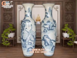 Đôi lộc bình men rạn nổi họa tiết Tùng Hạc, cao 1m55