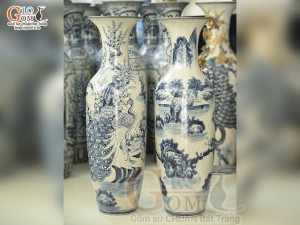 Đôi lộc bình men rạn vẽ Công Đảo Phú Quý, cao 1m60