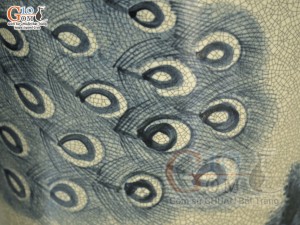 Đôi lộc bình men rạn vẽ Công Đảo Phú Quý, cao 1m60