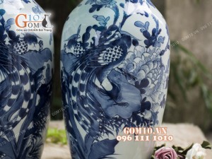 Đôi lộc bình men lam cổ họa tiết Chim Trĩ và hoa Phù Dung, cao 42cm