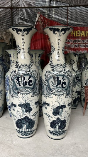 Đôi lộc bình men chàm cổ họa tiết Phúc Đức cao 1m75 cả chân kê