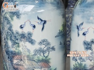 Đôi lộc bình men chàm cổ họa tiết Sơn Thủy, cao 1m75