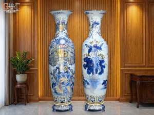 Đôi lộc bình men trắng họa tiết Hỷ Thọ Phúc Đức - cá chép liên hoa vẽ vàng, cao 1m40