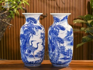 Đôi lộc bình men trắng vẽ Tùng Hạc, cao 44cm