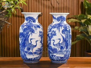 Đôi lộc bình men trắng vẽ Tùng Hạc, cao 44cm