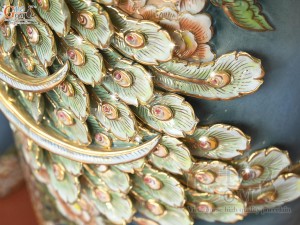 Đôi lộc bình men vân mây đắp nổi Công Đào Phú Quý vẽ vàng 24k, cao 175cm