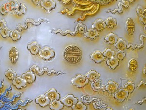 Đôi lộc bình men vân mây đắp nổi Cửu Long vờn mây vẽ vàng 24k, cao 2m