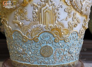 Đôi lộc bình men vân mây đắp nổi Cửu Long vờn mây vẽ vàng 24k, cao 2m