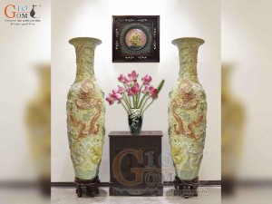 Đôi lộc bình men vân mây đắp nổi Cửu Long vờn mây vẽ vàng 24k, cao 2m