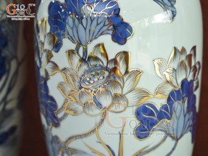 Đôi tiểu lộc bình men lam cổ vẽ Sen Tài Lộc vẽ vàng 24k, cao 40cm