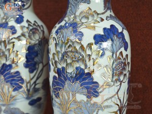 Đôi tiểu lộc bình men lam cổ vẽ Sen Tài Lộc vẽ vàng 24k, cao 40cm