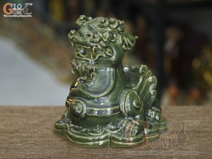 Đôi tỳ hưu men ngọc đắp nổi, cao 17cm