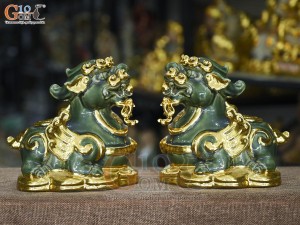 Đôi tỳ hưu men ngọc đắp nổi dát vàng, cao 17cm