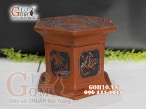 Đôn gốm chân trụ khắc nổi,  cao 23cm 