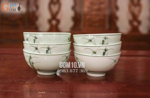 Bát cơm vẽ cỏ