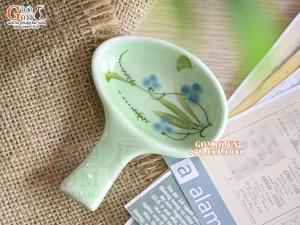 Gác thìa đũa Đào Chuồn Ngọc