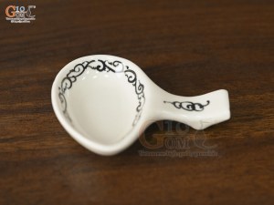 Gác thìa men cổ vẽ hoa móc (Hàng Đặt SX)