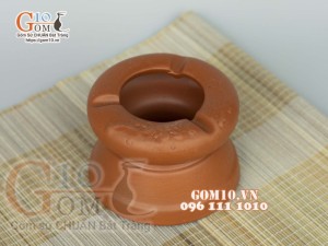 Gạt tàn đôi gốm đỏ khắc hoa