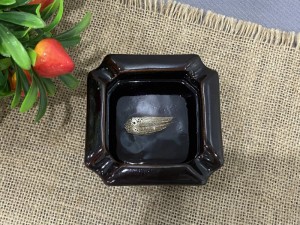 Gạt tàn vuông men hỏa biến gấm quẹt