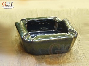 Gạt tàn vuông men hỏa biến xanh rêu