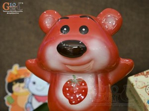 Gấu sứ tiết kiệm dang tay màu đỏ, cao 22cm