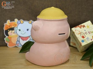 Gấu sứ tiết kiệm màu hồng nón vàng, cao 19cm