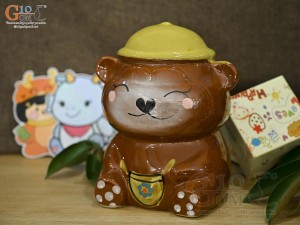 Gấu sứ tiết kiệm màu nâu nón vàng, cao 19cm