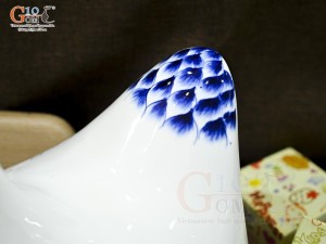 Gà mái tiết kiệm vẽ hoa dây, cao 30cm